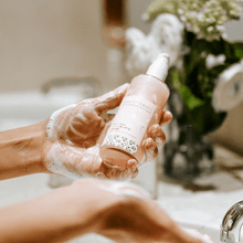 Load image into Gallery viewer, PlantGenius Creamy Bubbling Cleanser